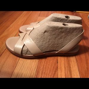 Cole Haan nude sandal flats 7.5 US